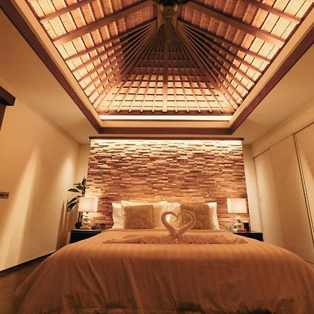 Sunset Palms Beach Villa Jimbaran Eksteriør billede