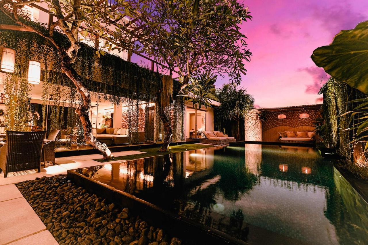 Sunset Palms Beach Villa Jimbaran Eksteriør billede